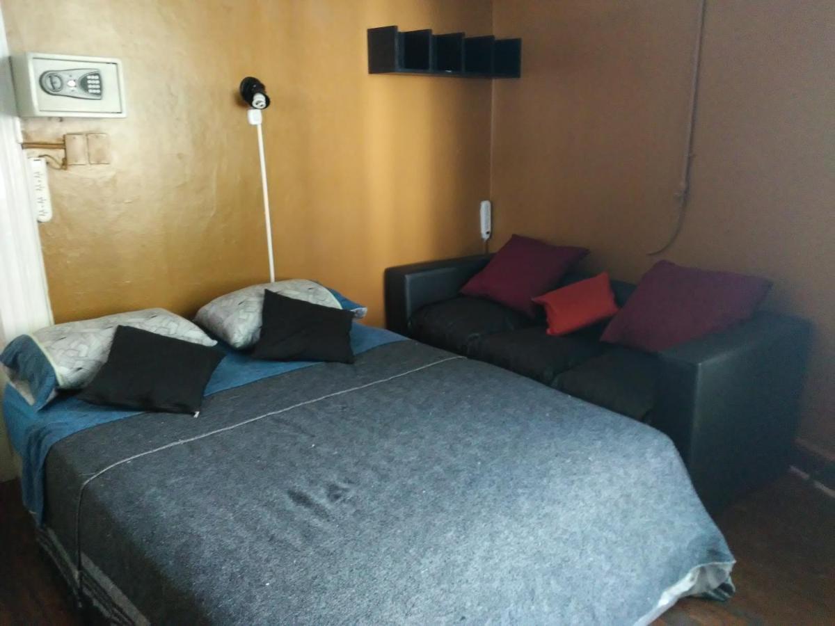 Charcas Hostel บัวโนสไอเรส ภายนอก รูปภาพ